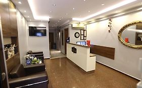Zendy Suite Hotel
